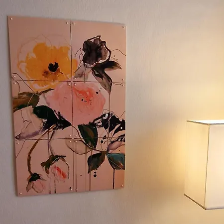 Apartament Casa Luini - New, Welcoming And Modern In The Historic Centre Of Como, With 2 Bedrooms And 1 Complete Bathroom And A Fully Equipped Kitchen Como