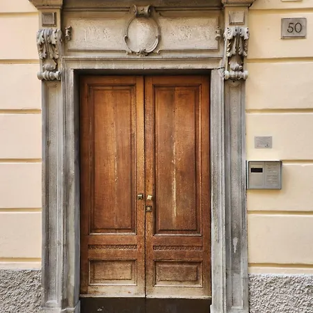 Apartament Casa Luini - New, Welcoming And Modern In The Historic Centre Of Como, With 2 Bedrooms And 1 Complete Bathroom And A Fully Equipped Kitchen Como