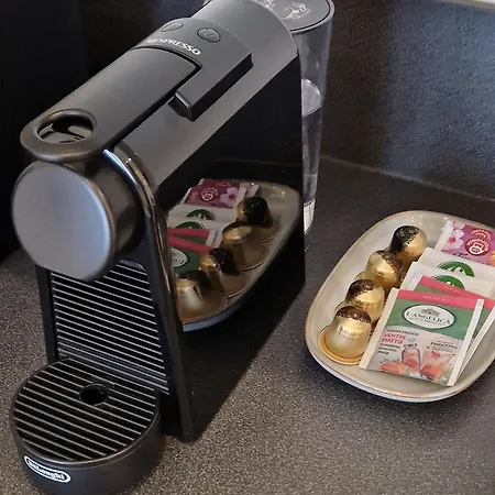 Casa Luini - New, Welcoming And Modern In The Historic Centre Of Como, With 2 Bedrooms And 1 Complete Bathroom And A Fully Equipped Kitchen *