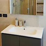 Casa Luini - New, Welcoming And Modern In The Historic Centre Of Como, With 2 Bedrooms And 1 Complete Bathroom And A Fully Equipped Kitchen
