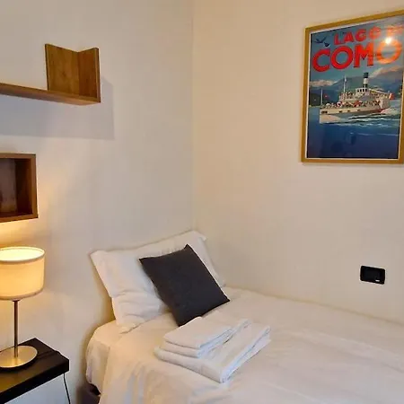 Casa Luini - New, Welcoming And Modern In The Historic Centre Of Como, With 2 Bedrooms And 1 Complete Bathroom And A Fully Equipped Kitchen Apartmán *
