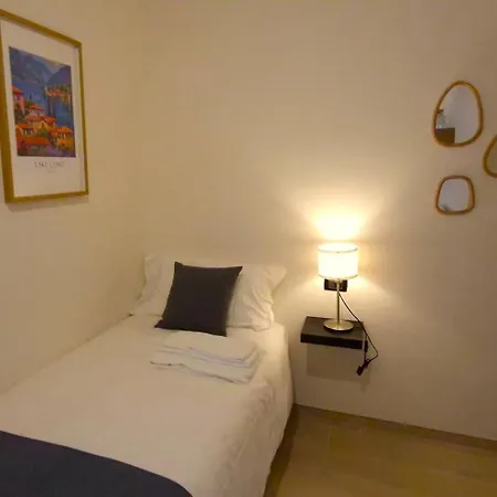 Casa Luini - New, Welcoming And Modern In The Historic Centre Of Como, With 2 Bedrooms And 1 Complete Bathroom And A Fully Equipped Kitchen Como